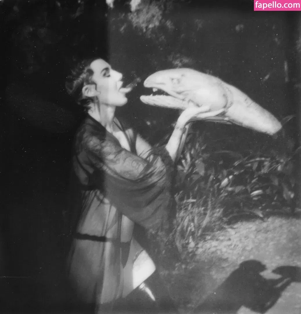 Comicbookgirl19 Onlyfans Photo Gallery 