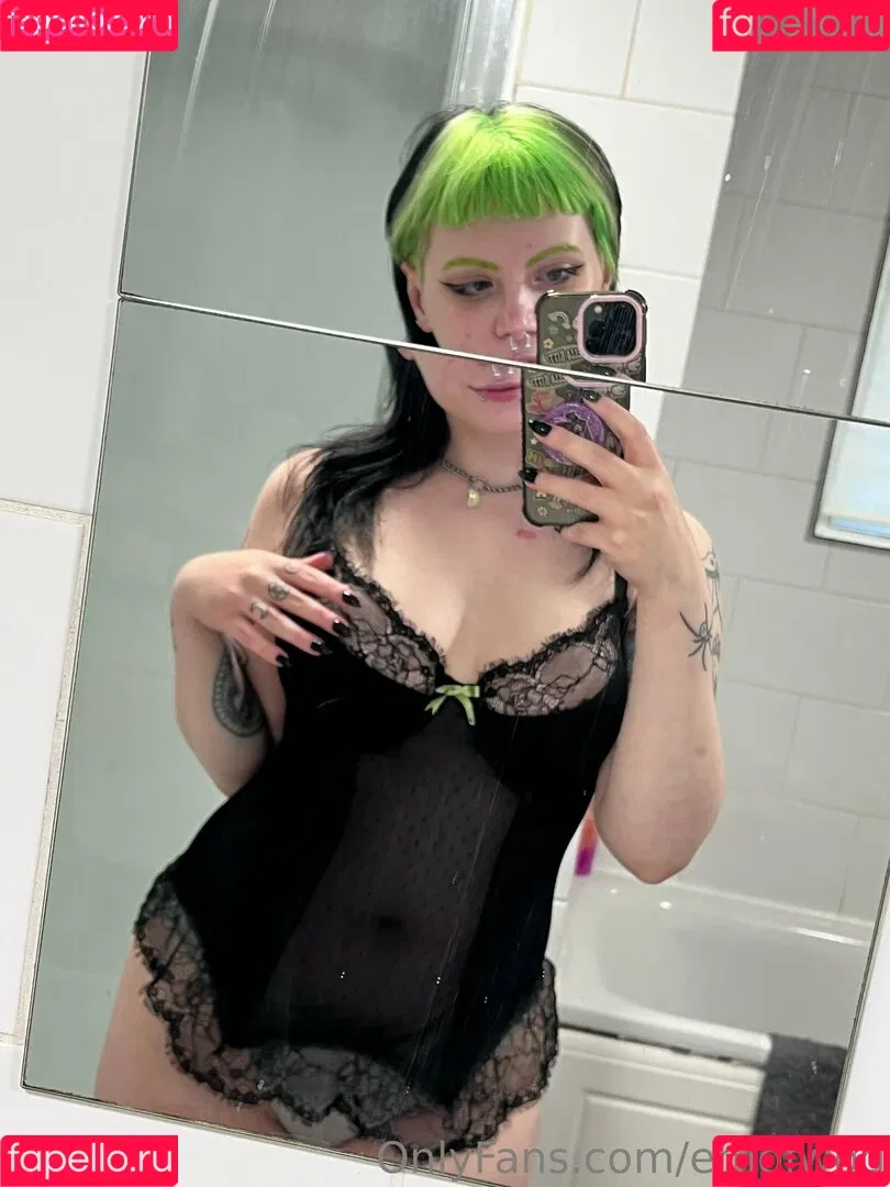 emofwog Onlyfans Photo Gallery 