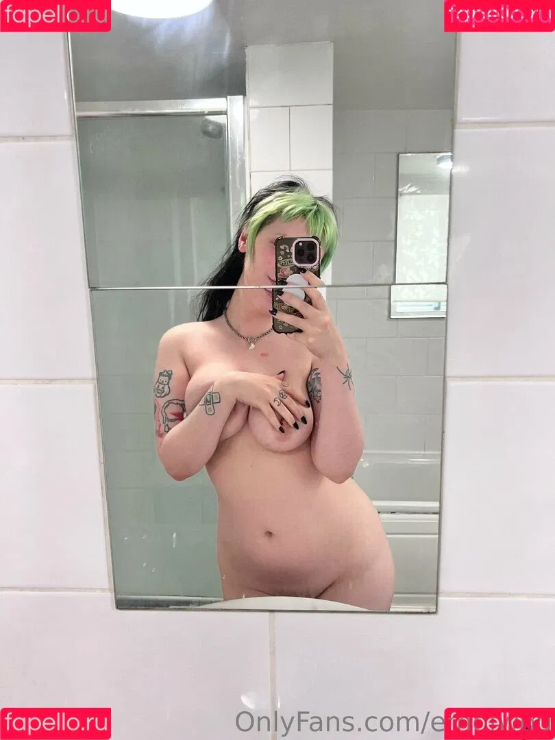 emofwog Onlyfans Photo Gallery 