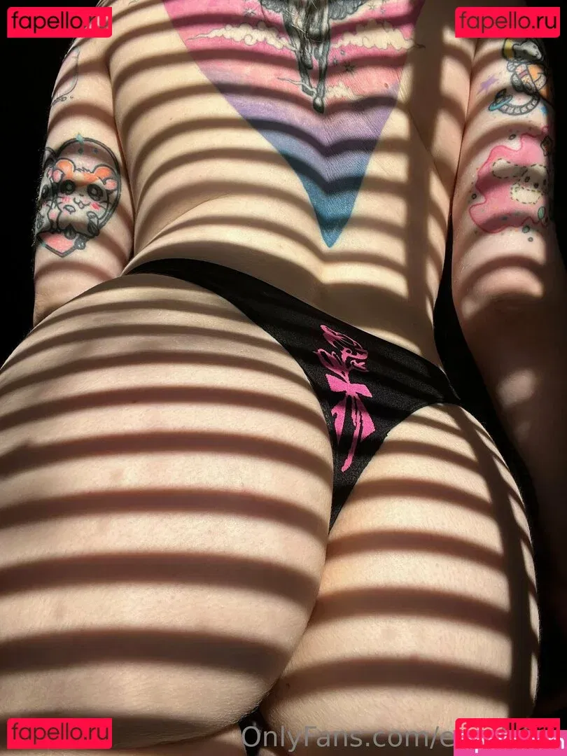 emofwog Onlyfans Photo Gallery 