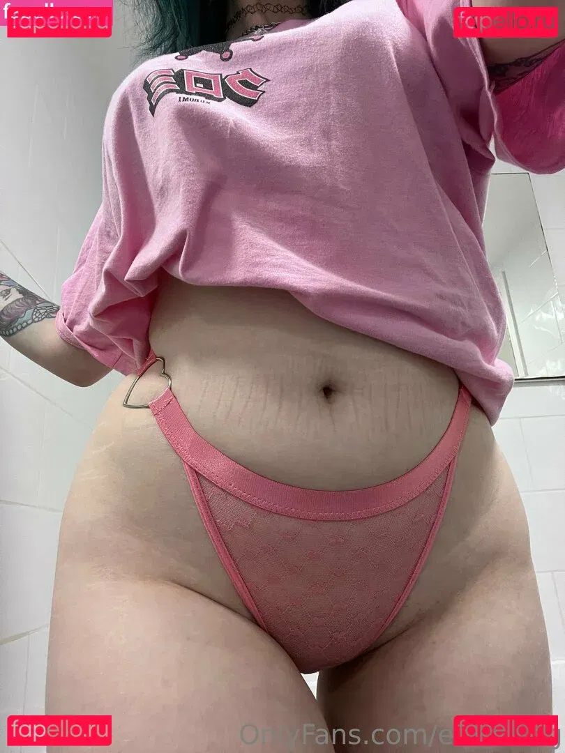 emofwog Onlyfans Photo Gallery 