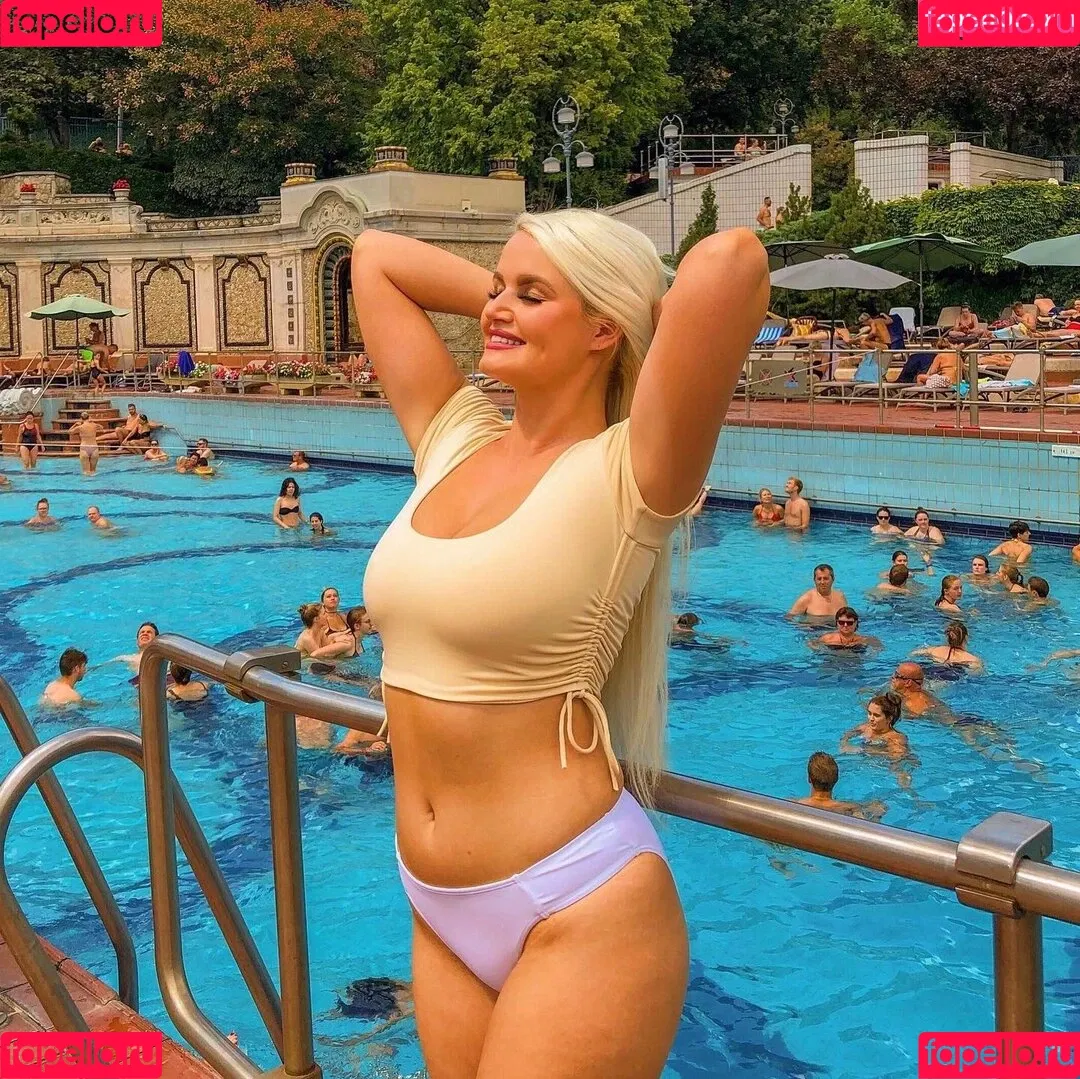 Zandra May Onlyfans Photo Gallery 