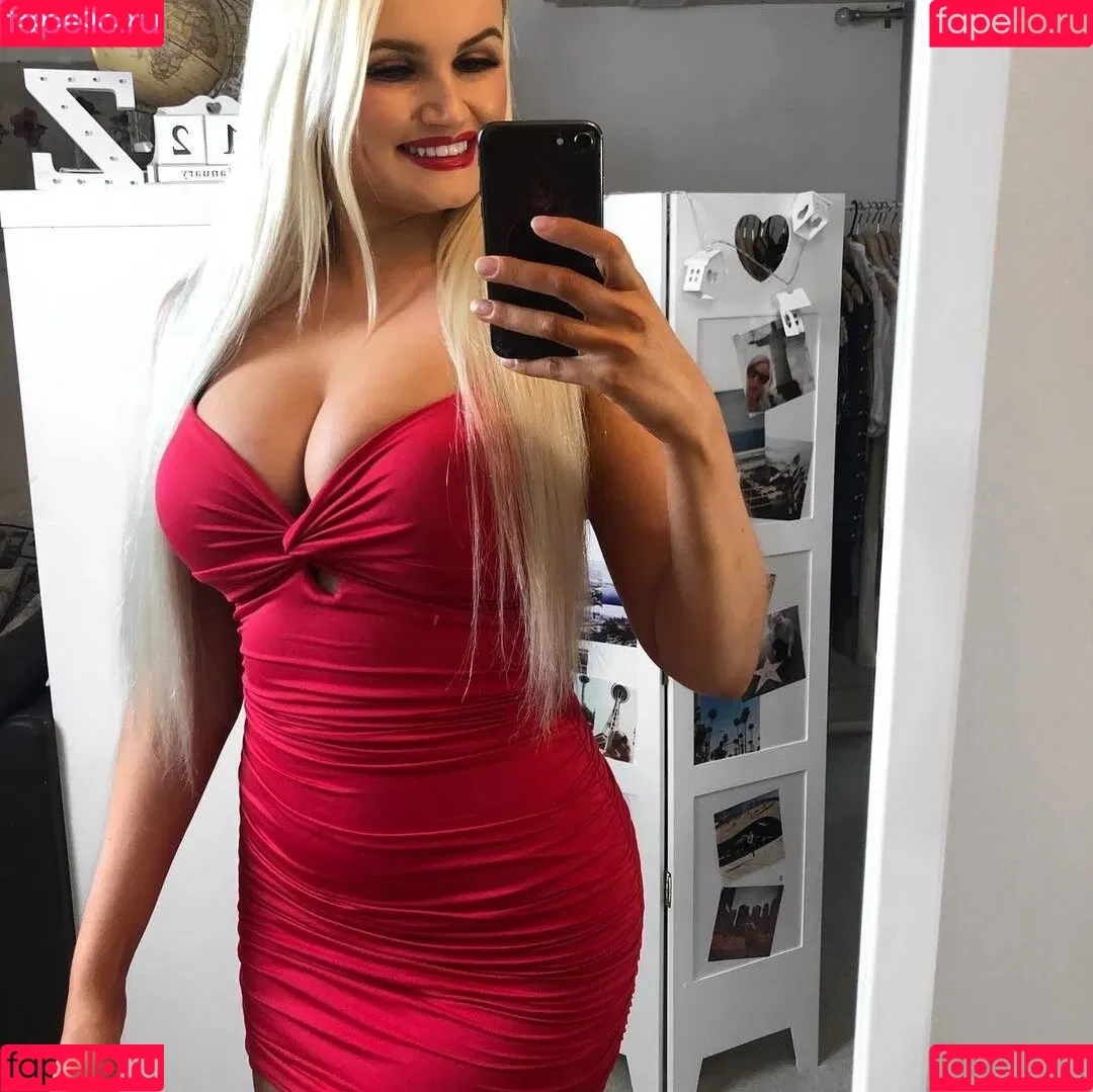 Zandra May Onlyfans Photo Gallery 