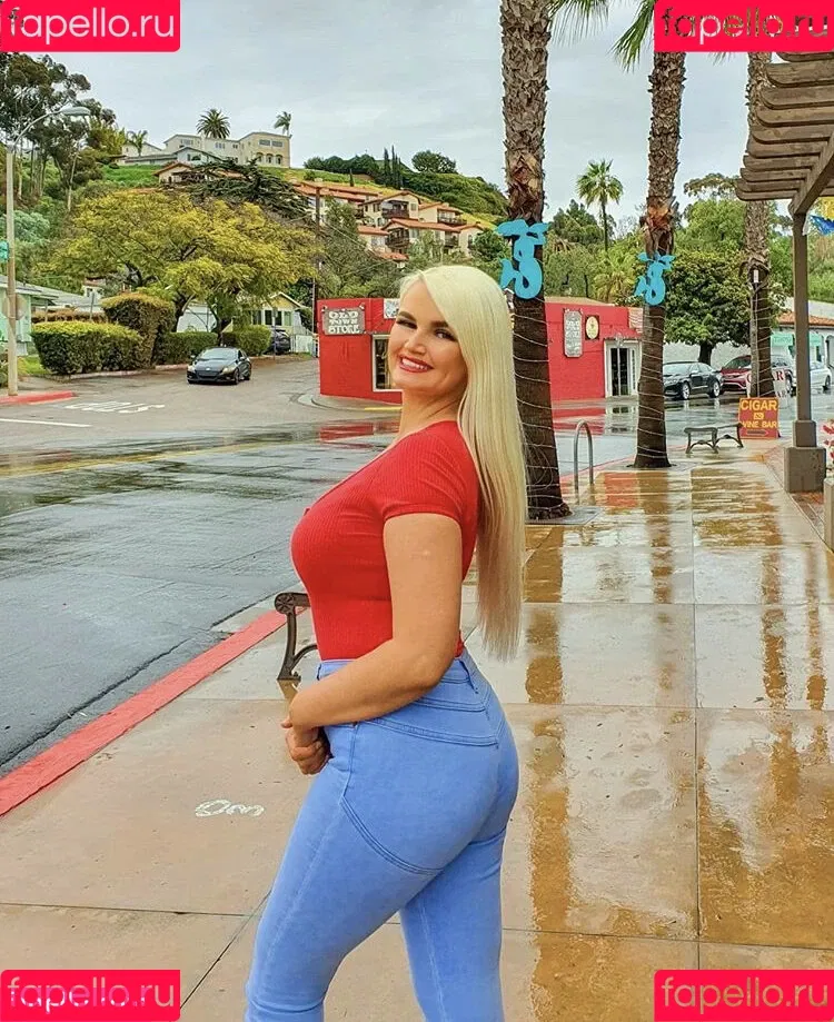 Zandra May Onlyfans Photo Gallery 