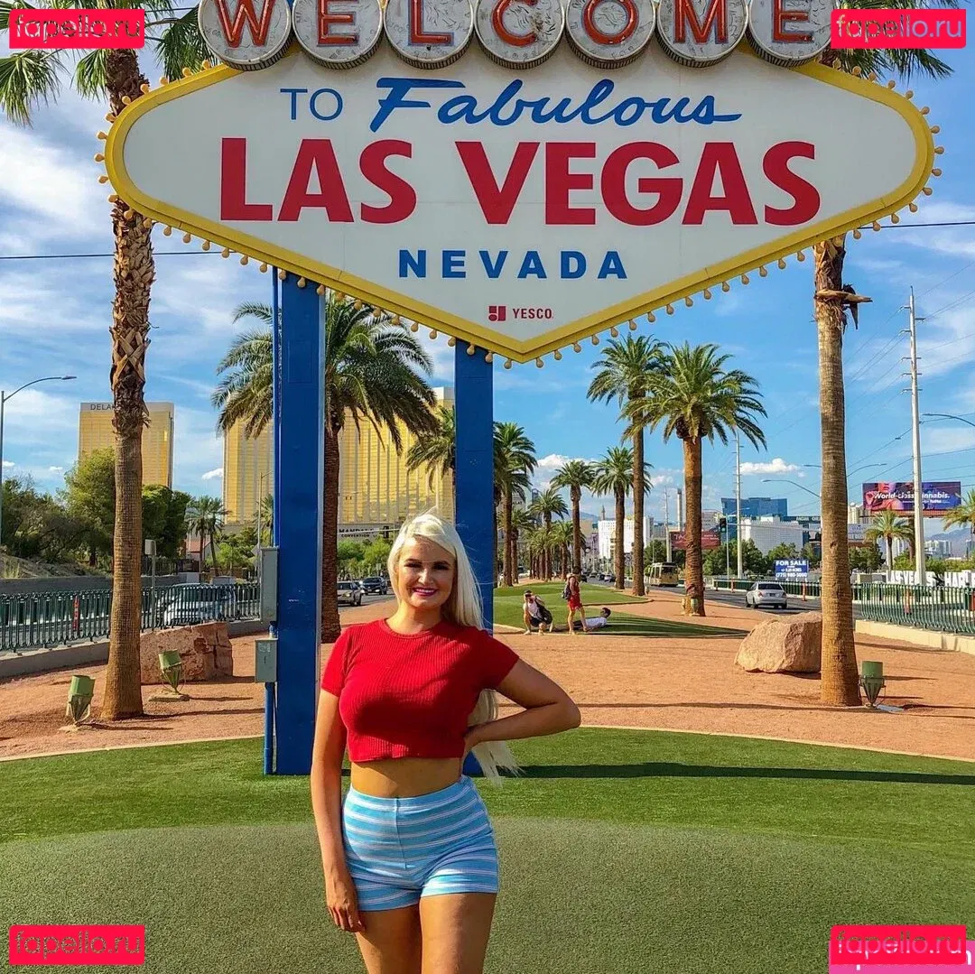 Zandra May Onlyfans Photo Gallery 