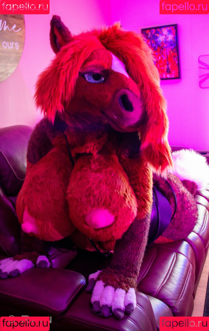 rain_horsie Onlyfans Photo Gallery 