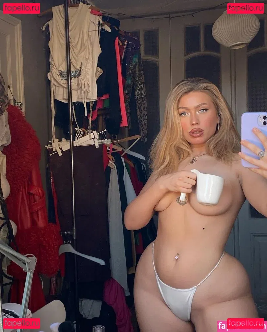 Lola Lowe Onlyfans Photo Gallery 