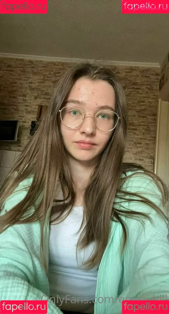emmi-hill Onlyfans Photo Gallery 