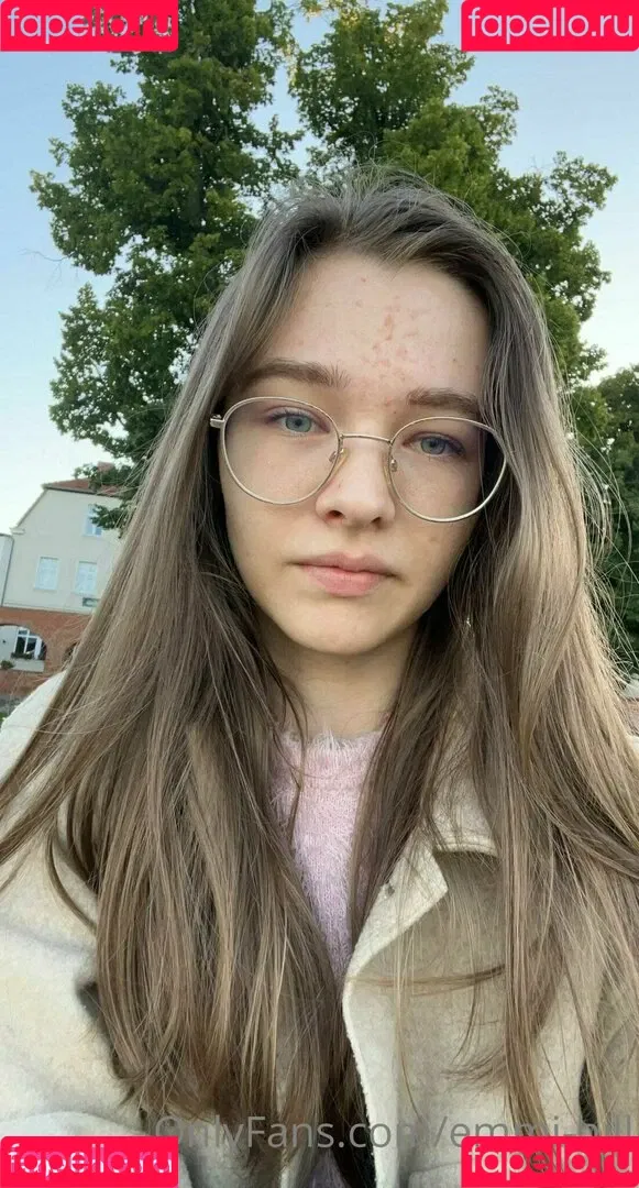 emmi-hill Onlyfans Photo Gallery 