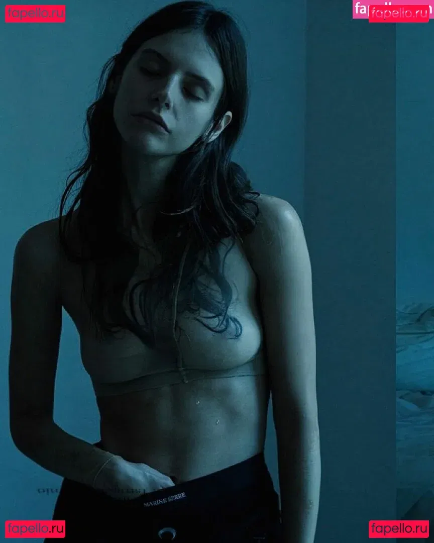 Alizee Gamberini Onlyfans Photo Gallery 