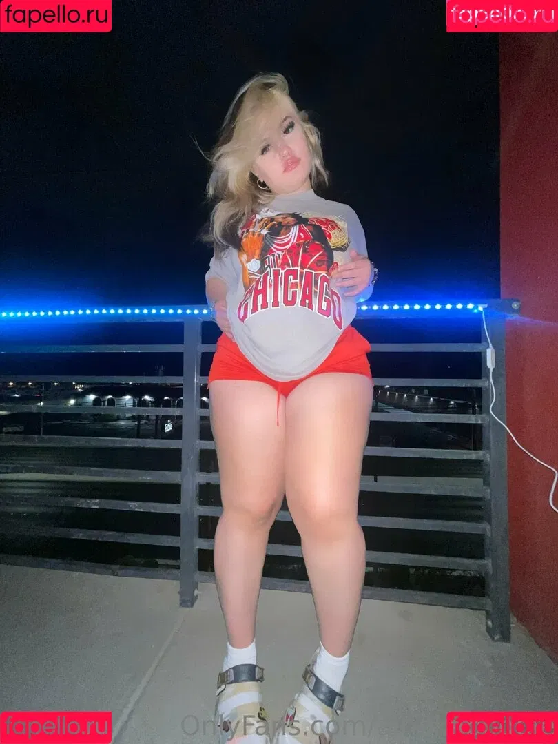 ainekaboogie Onlyfans Photo Gallery 