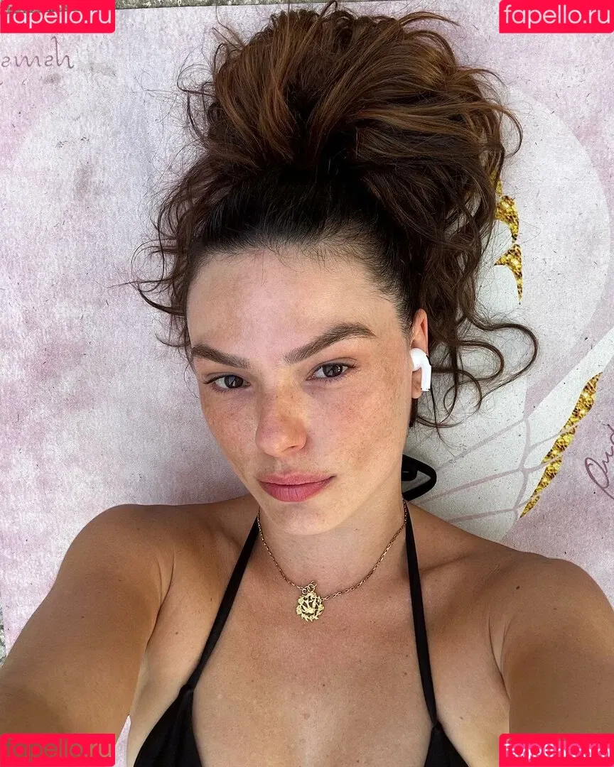 Isis Valverde Onlyfans Photo Gallery 