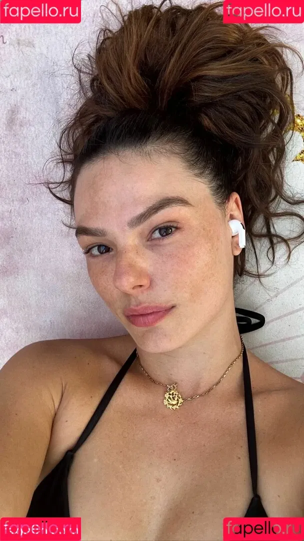 Isis Valverde Onlyfans Photo Gallery 