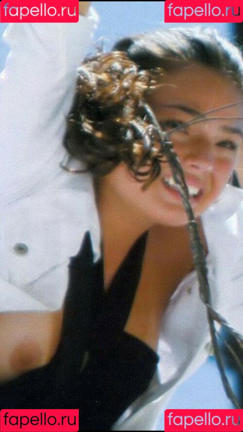 Isis Valverde Onlyfans Photo Gallery 