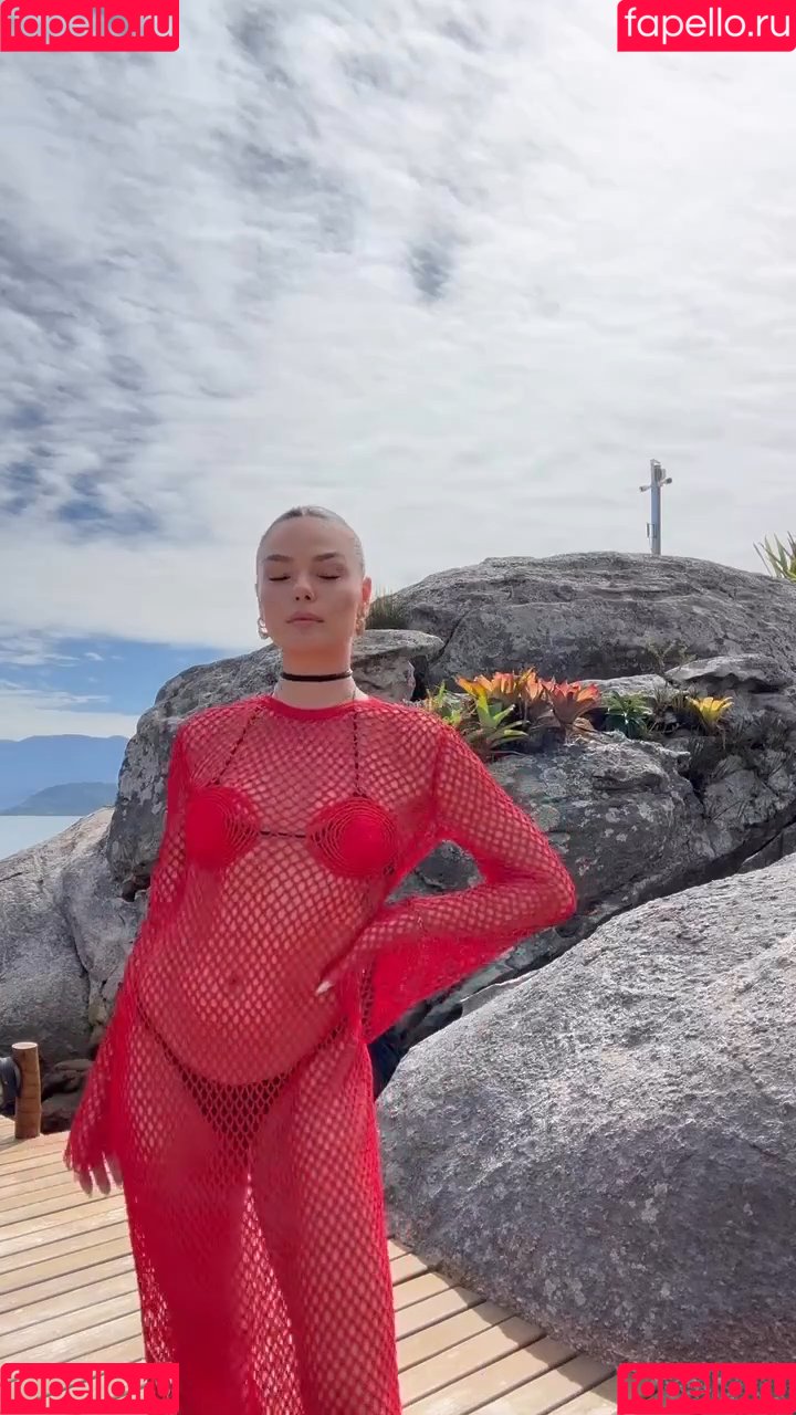 Isis Valverde Onlyfans Photo Gallery 