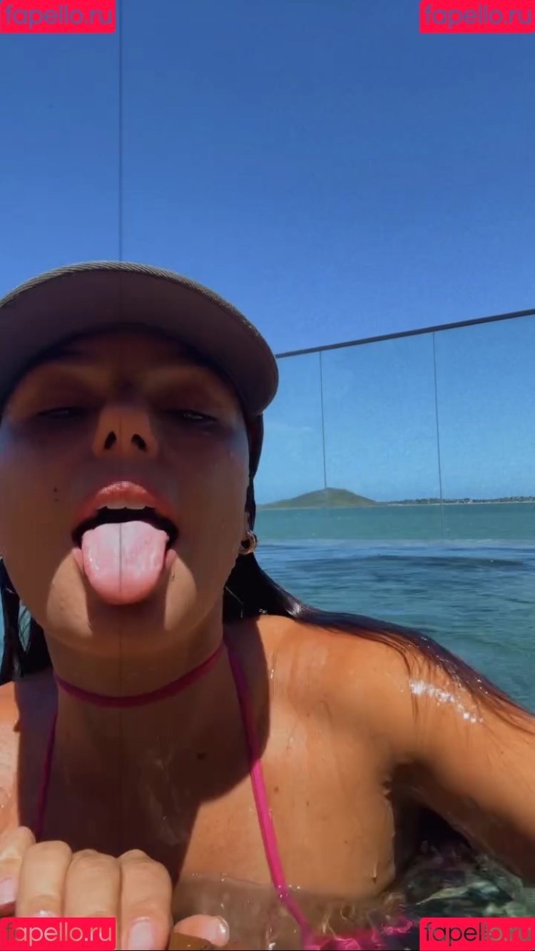 Isis Valverde Onlyfans Photo Gallery 