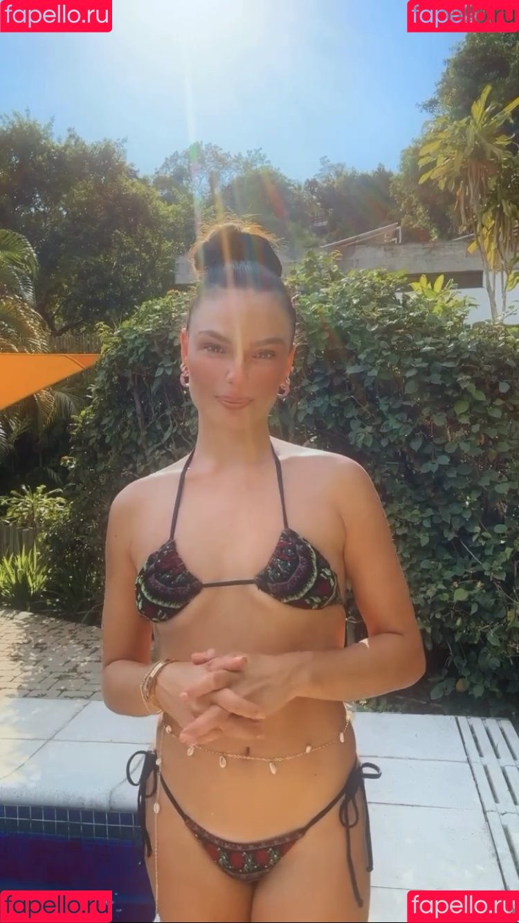 Isis Valverde Onlyfans Photo Gallery 