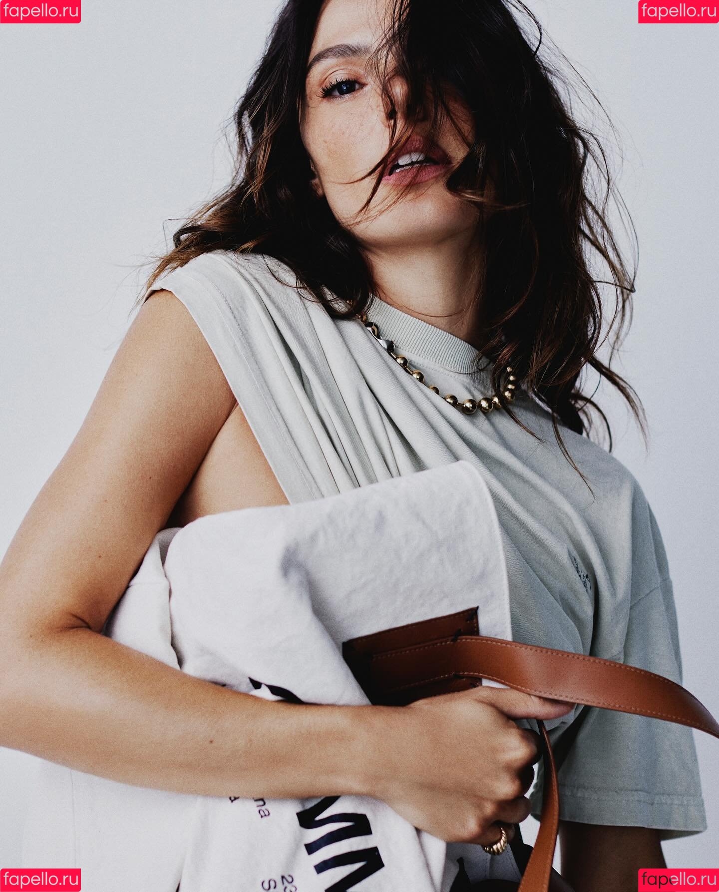 Isis Valverde Onlyfans Photo Gallery 