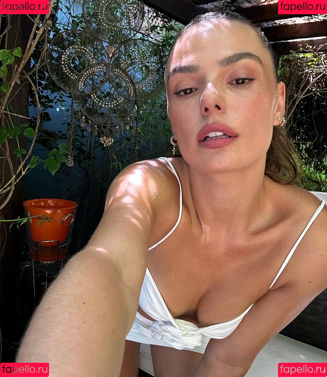 Isis Valverde Onlyfans Photo Gallery 