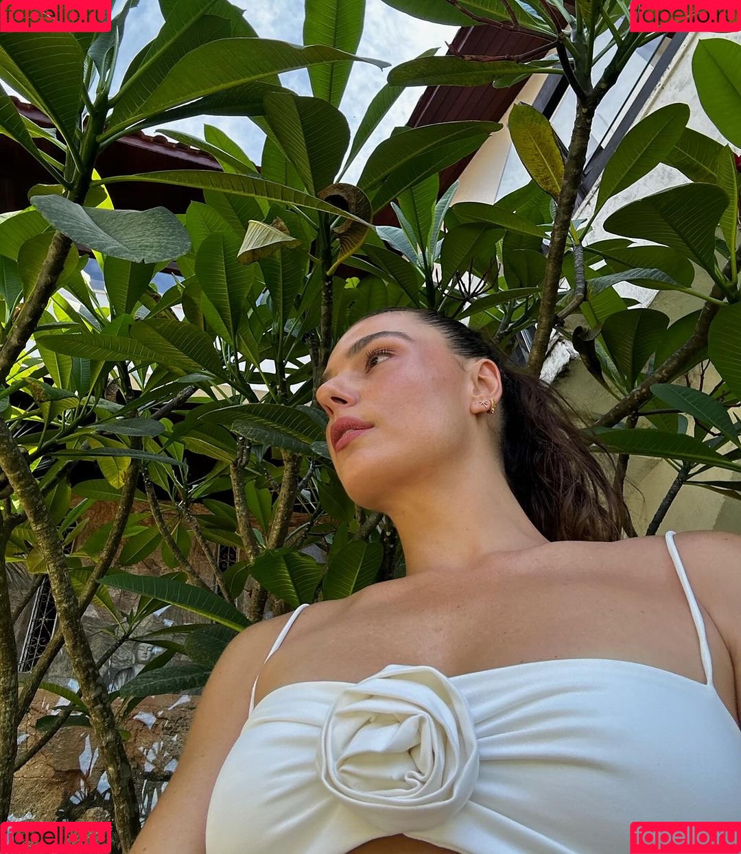 Isis Valverde Onlyfans Photo Gallery 