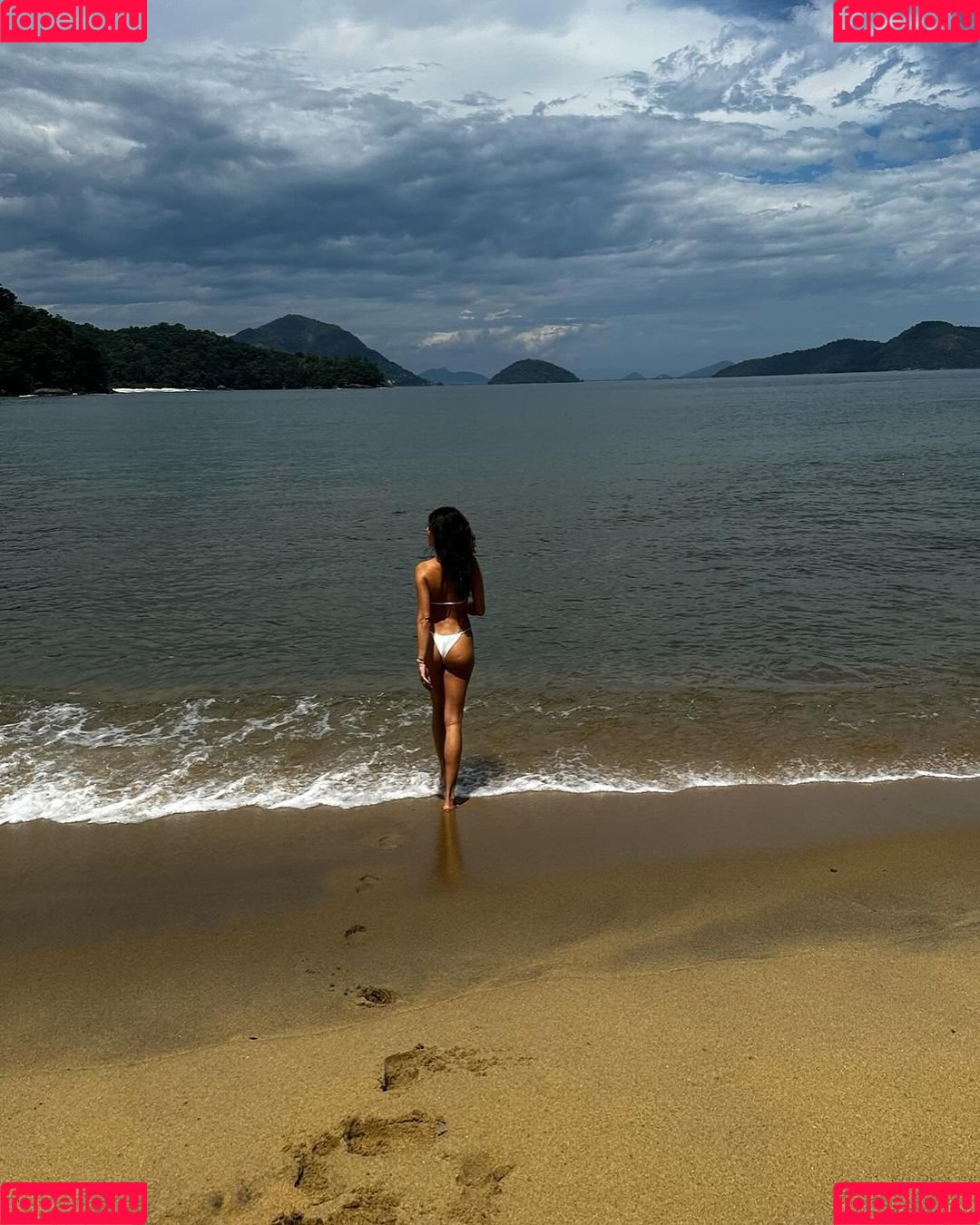 Isis Valverde Onlyfans Photo Gallery 