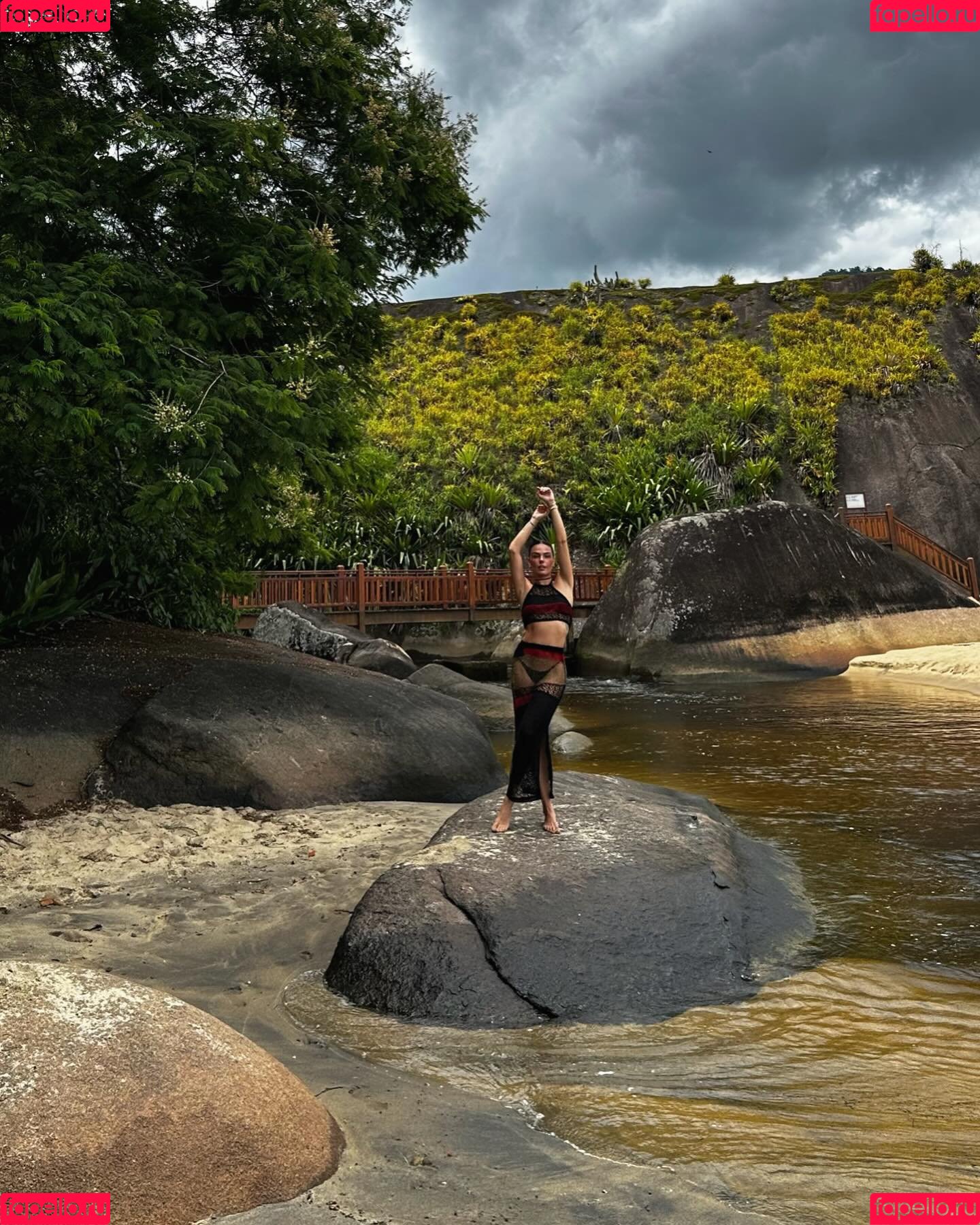 Isis Valverde Onlyfans Photo Gallery 