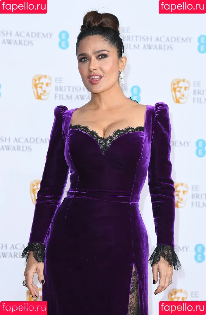 Salma Hayek Onlyfans Photo Gallery 