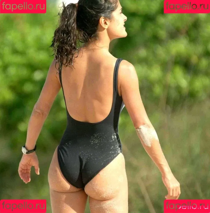 Salma Hayek Onlyfans Photo Gallery 