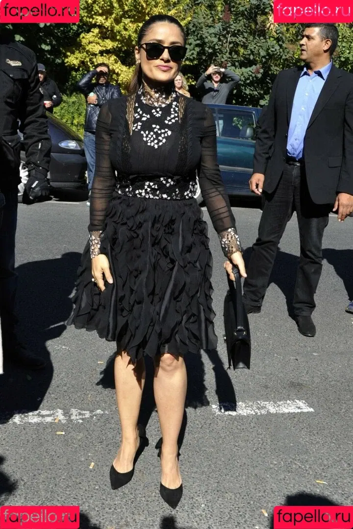 Salma Hayek Onlyfans Photo Gallery 