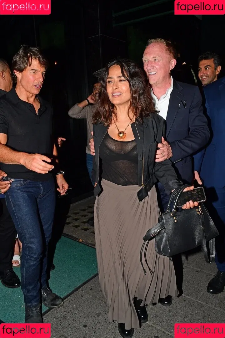 Salma Hayek Onlyfans Photo Gallery 