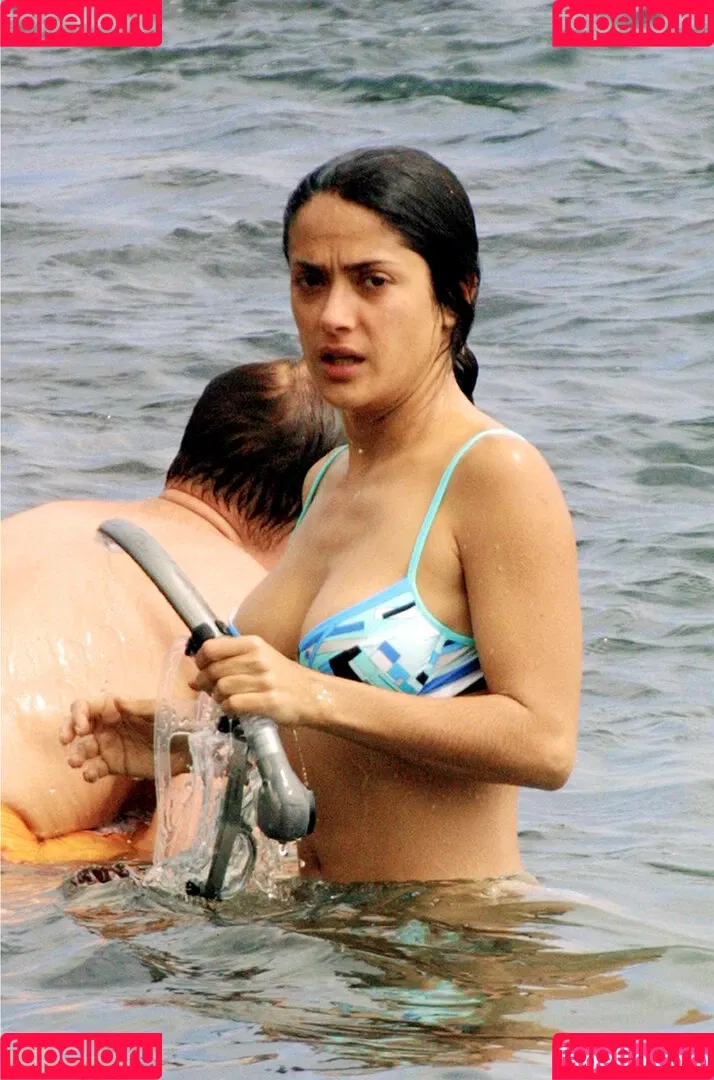 Salma Hayek Onlyfans Photo Gallery 