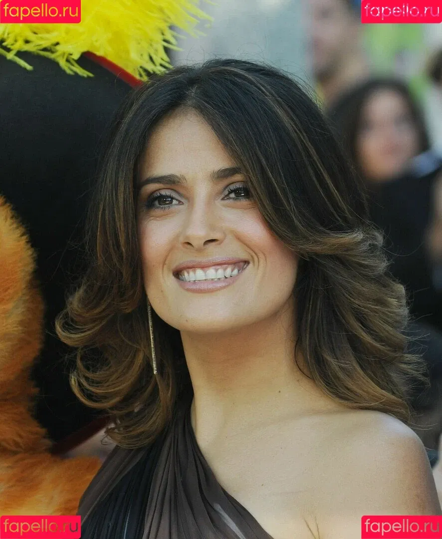 Salma Hayek Onlyfans Photo Gallery 