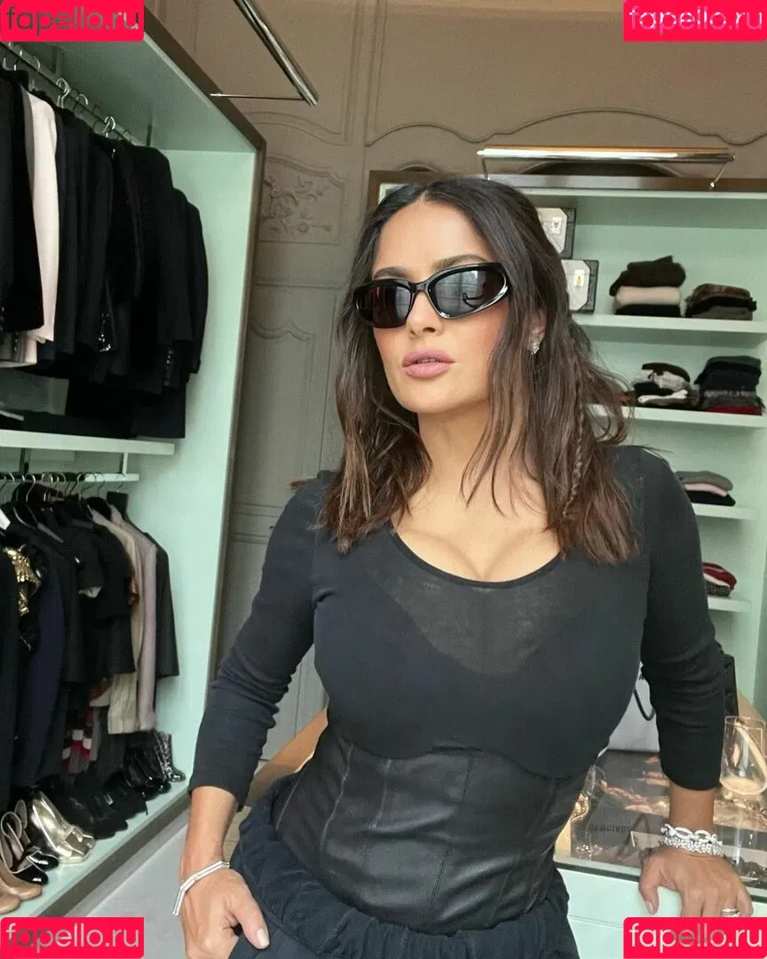 Salma Hayek Onlyfans Photo Gallery 