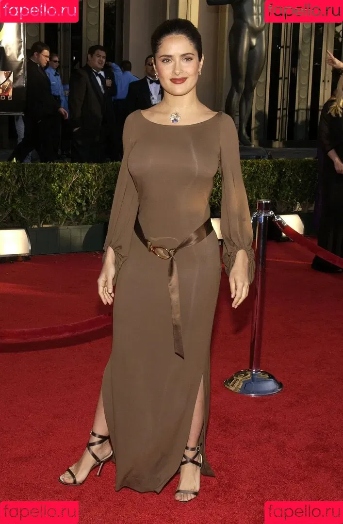 Salma Hayek Onlyfans Photo Gallery 