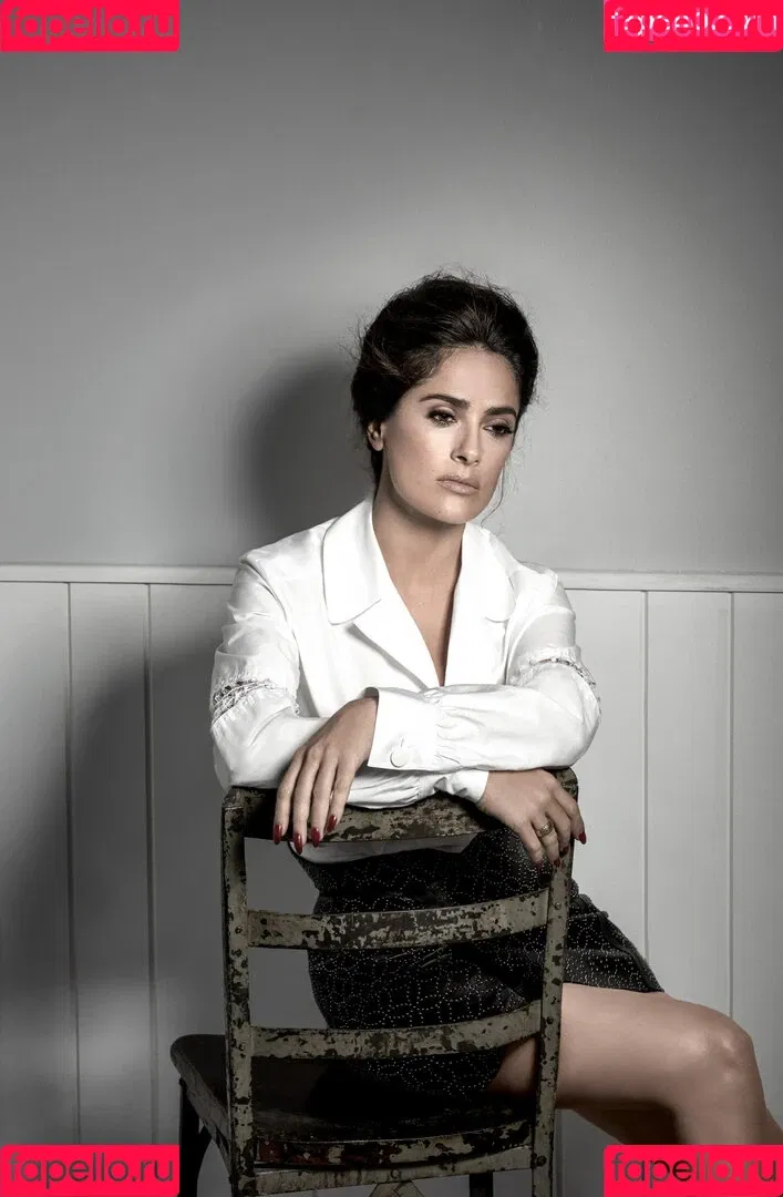 Salma Hayek Onlyfans Photo Gallery 