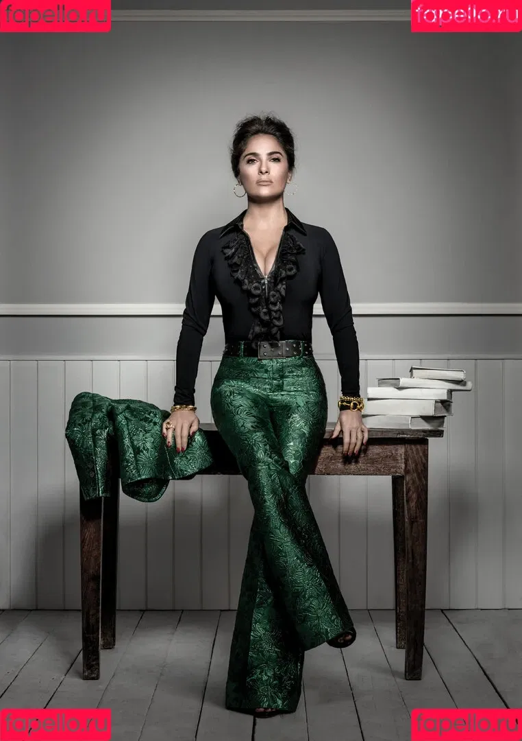 Salma Hayek Onlyfans Photo Gallery 