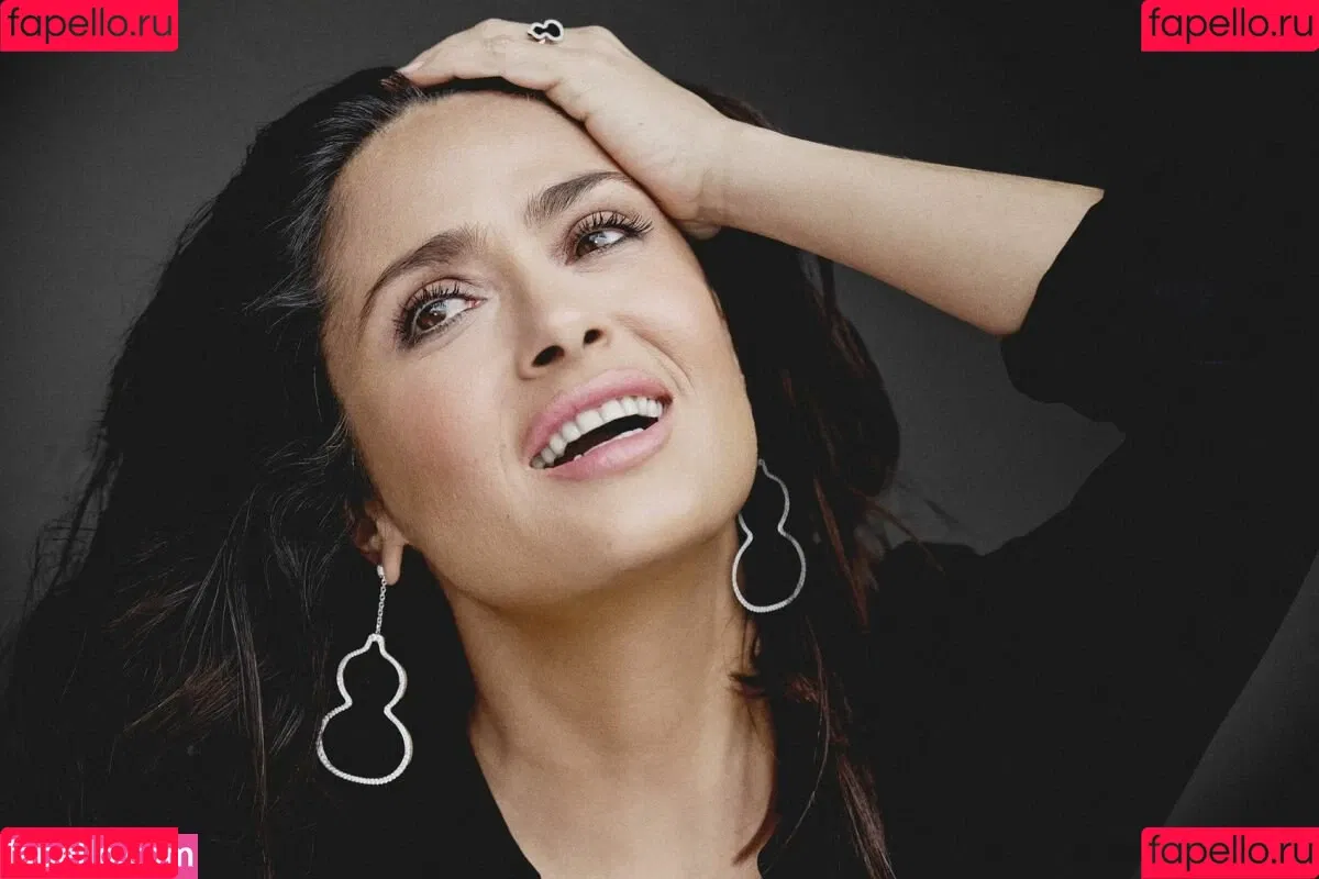 Salma Hayek Onlyfans Photo Gallery 