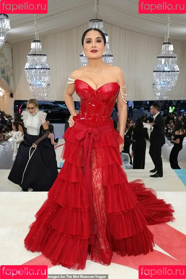 Salma Hayek Onlyfans Photo Gallery 