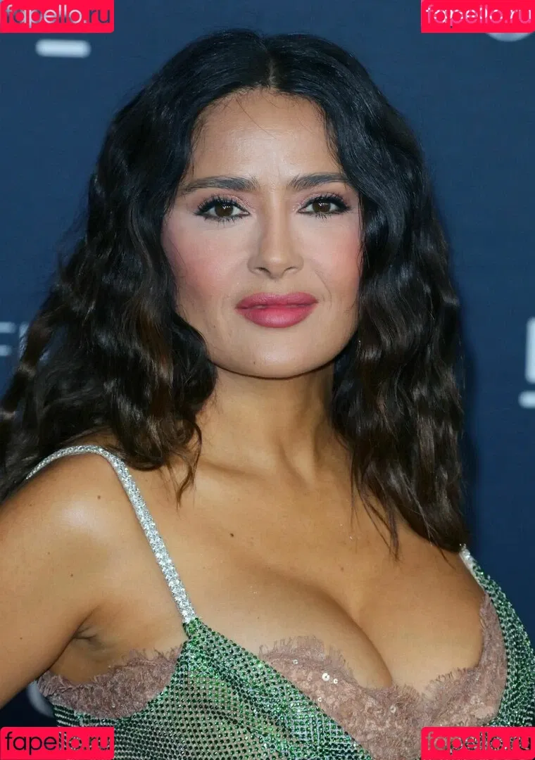 Salma Hayek Onlyfans Photo Gallery 