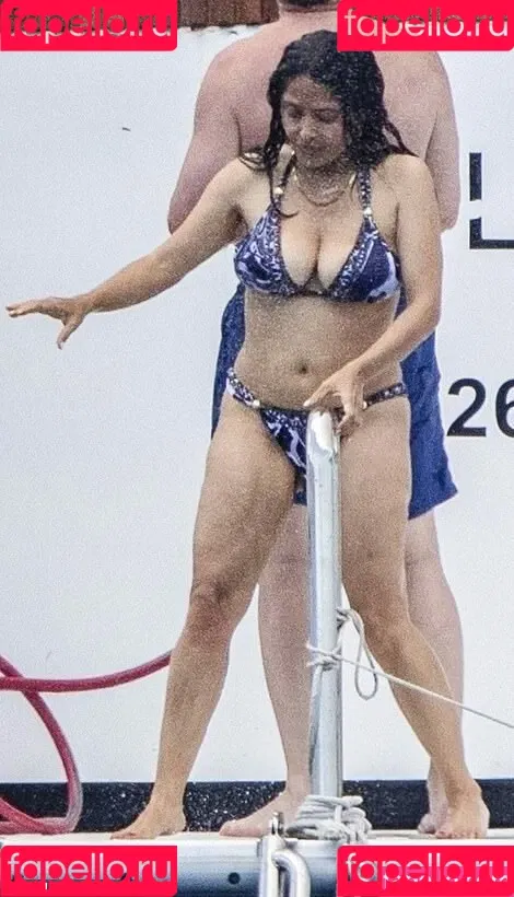 Salma Hayek Onlyfans Photo Gallery 