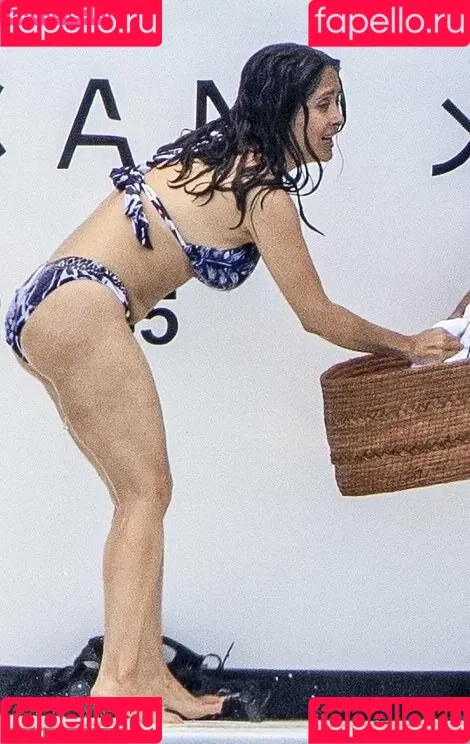Salma Hayek Onlyfans Photo Gallery 