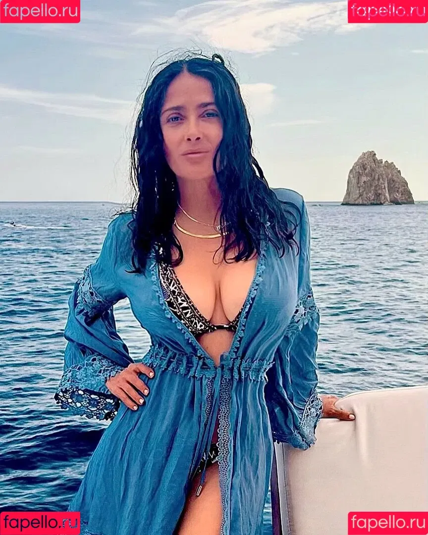 Salma Hayek Onlyfans Photo Gallery 
