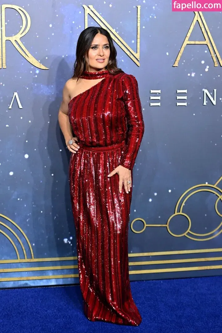 Salma Hayek Onlyfans Photo Gallery 