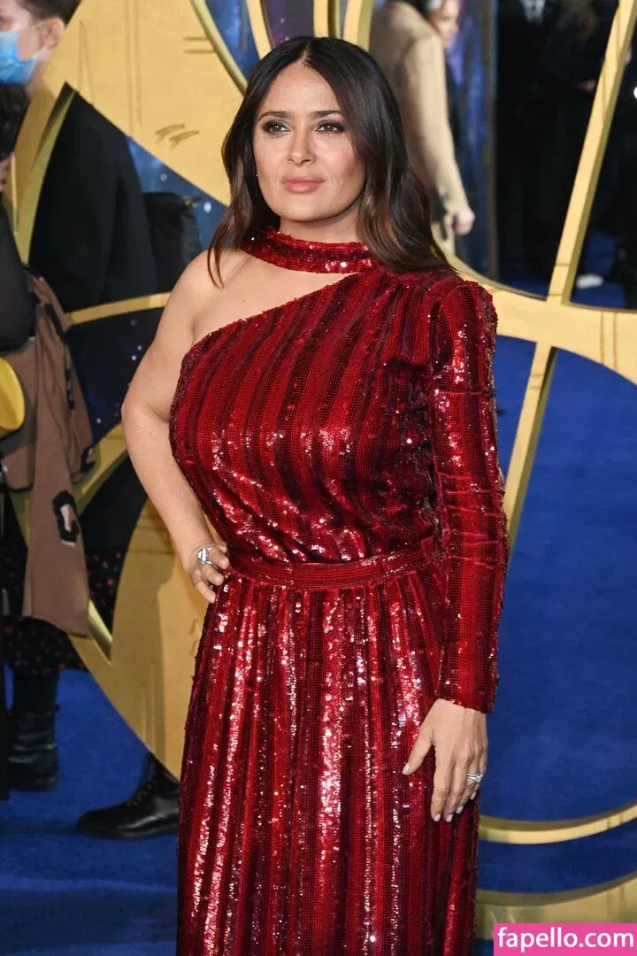 Salma Hayek Onlyfans Photo Gallery 