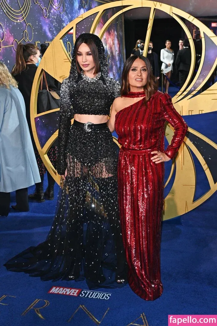 Salma Hayek Onlyfans Photo Gallery 