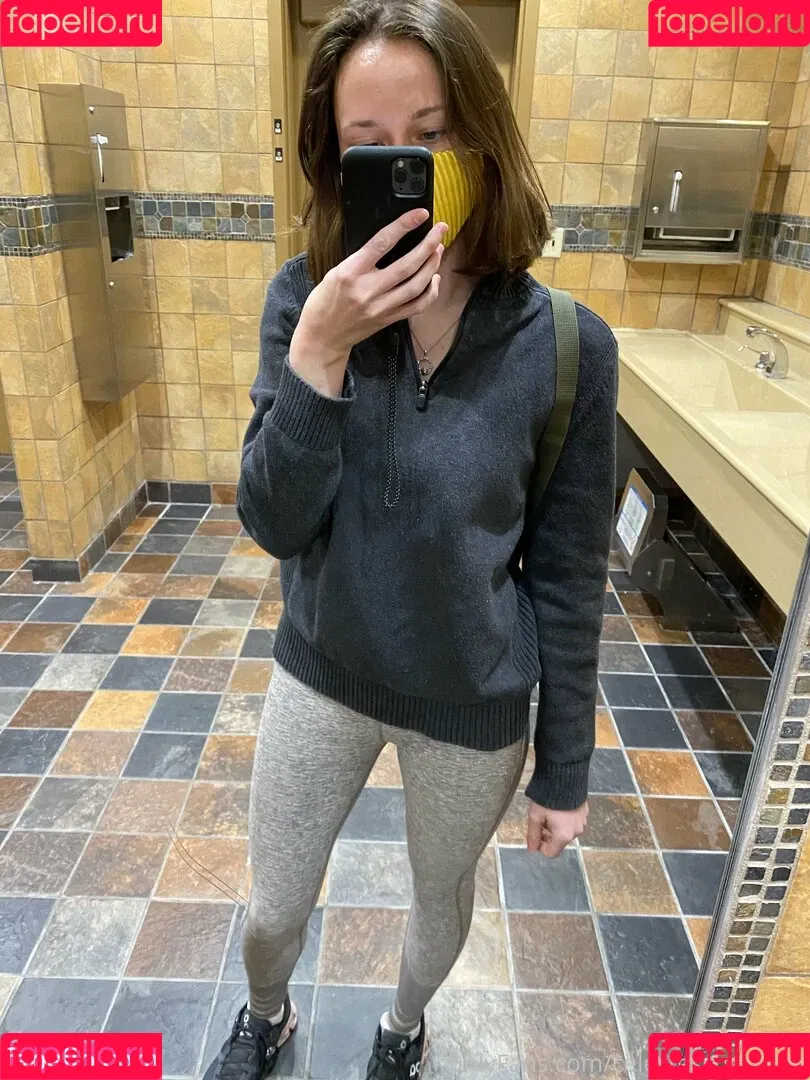 celesteschmeckle Onlyfans Photo Gallery 