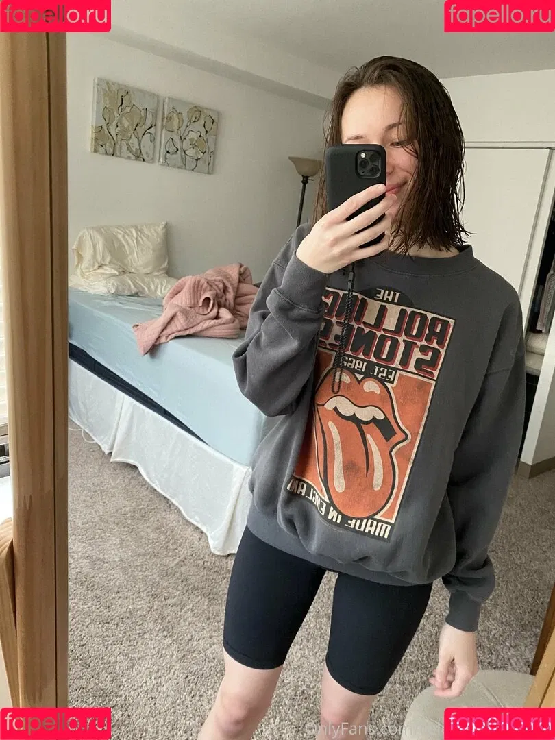 celesteschmeckle Onlyfans Photo Gallery 