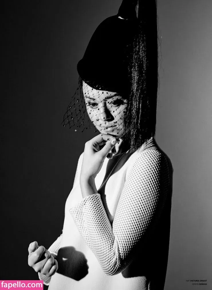 Susannah Fielding Onlyfans Photo Gallery 