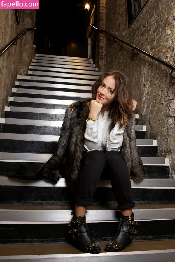 Susannah Fielding Onlyfans Photo Gallery 