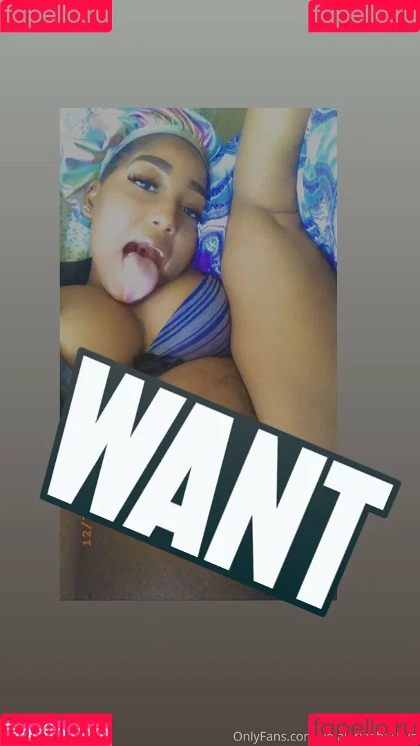 volaprettykitty Onlyfans Photo Gallery 